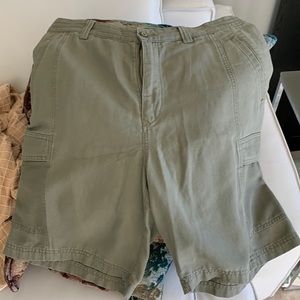 Olive green Tommy Bahama shorts relax series new with tags